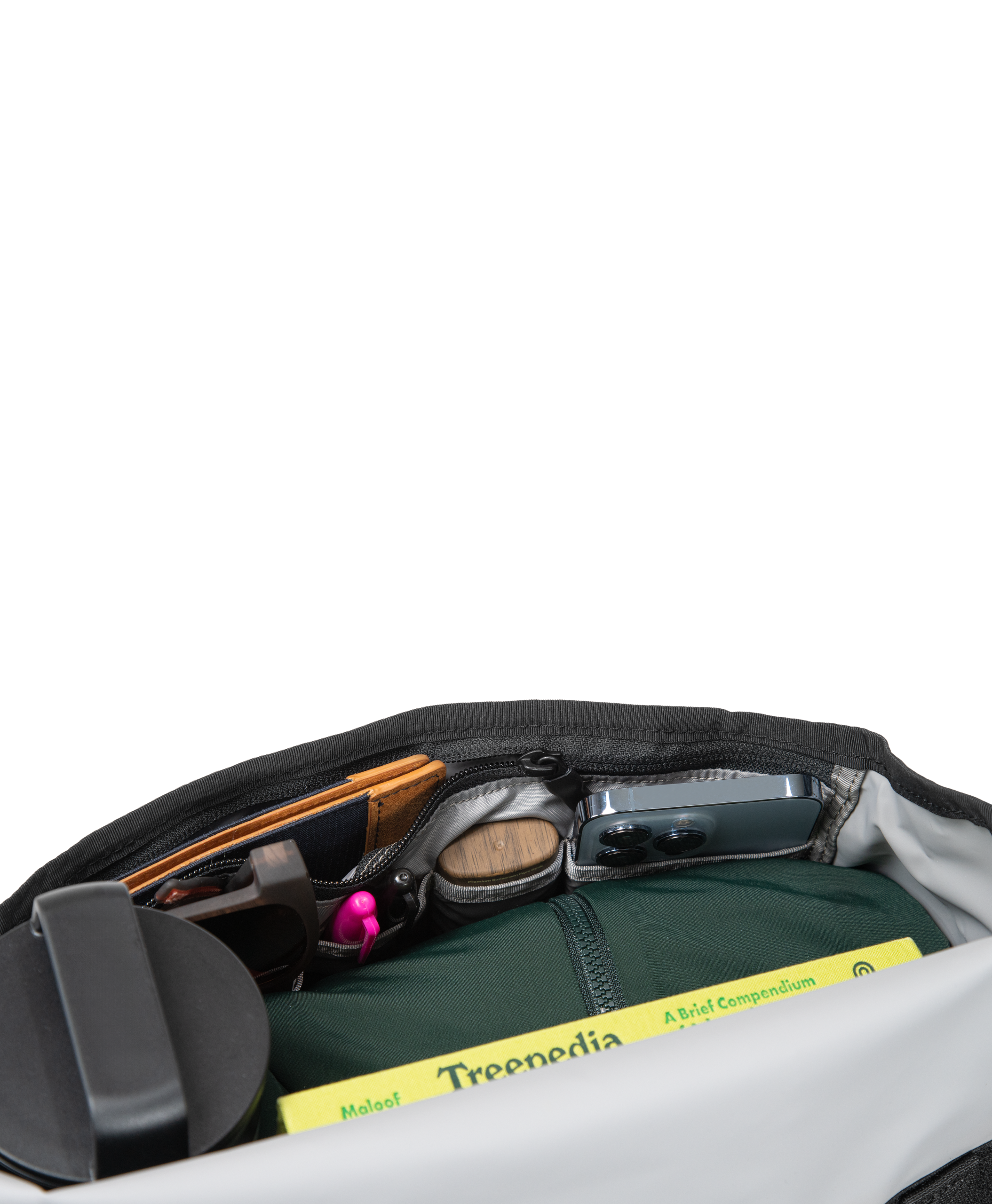 Flight Classic Messenger Bag - Image 5