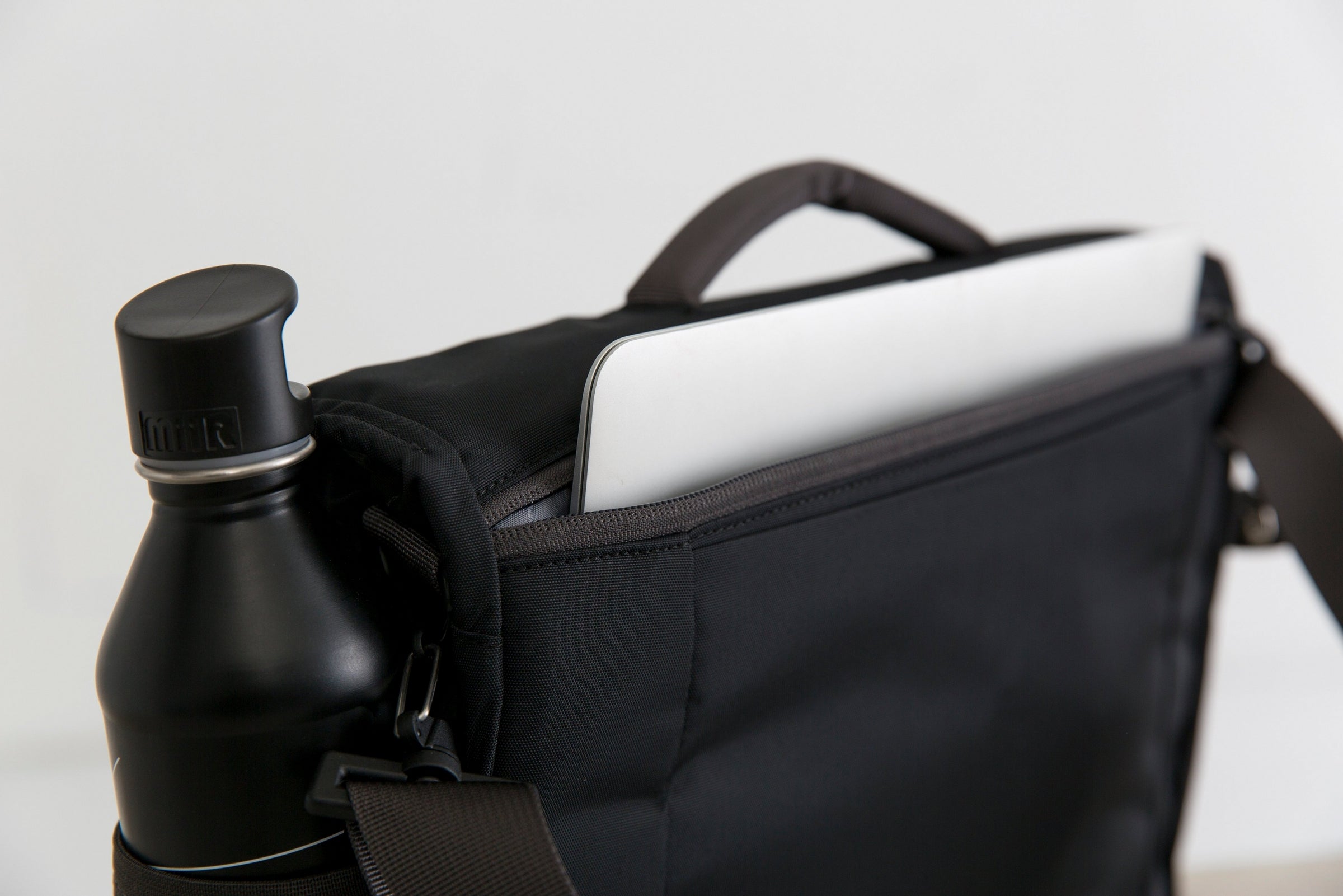 Closer Laptop Briefcase - Image 20